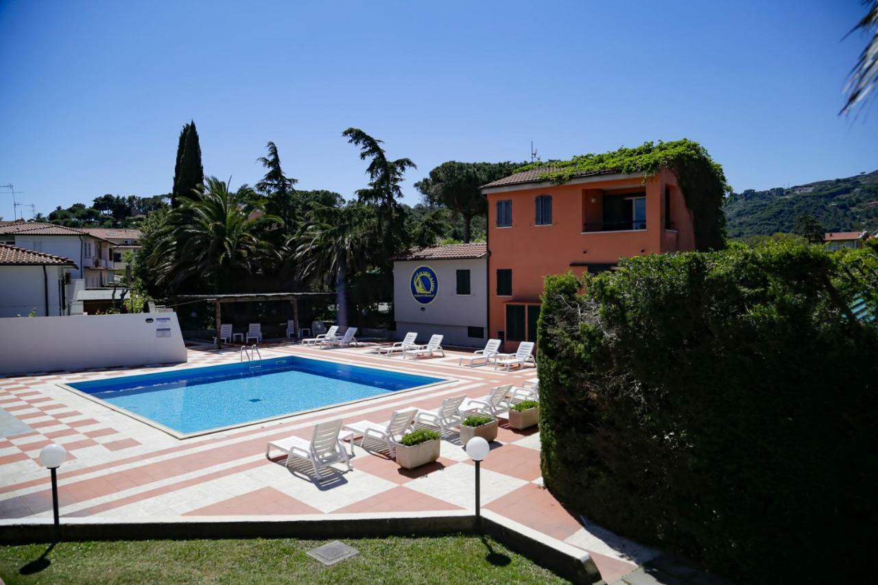 Appartamenti Maricampo By Helloelba Marina di Campo Exterior photo